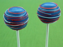 cute cake pops side drizzle pops
