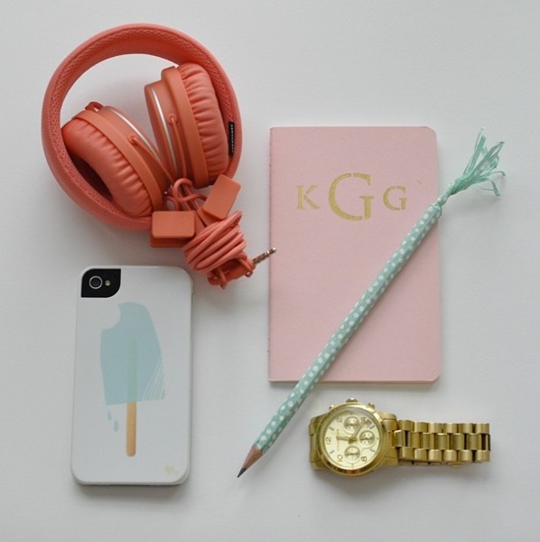 how to create metallic gold notebooks